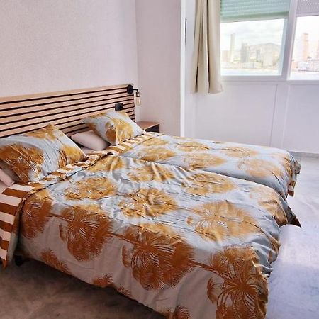 Plaza Santa Ana Apartment เบนิดอร์ม ภายนอก รูปภาพ