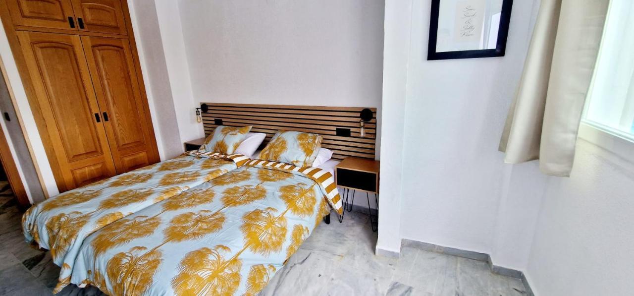 Plaza Santa Ana Apartment เบนิดอร์ม ภายนอก รูปภาพ